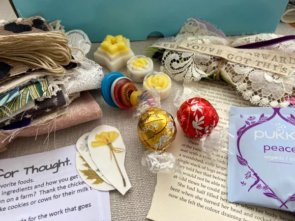 Beautiful slow stitch gift boxes ideal for someone who loves to sew or as a treat for yourself! You can make all sorts of different projects with the preloved/vintage materials in the boxes.