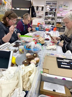Fun, relaxed hand sewing workshops focusing on mindfulness and wellbeing.